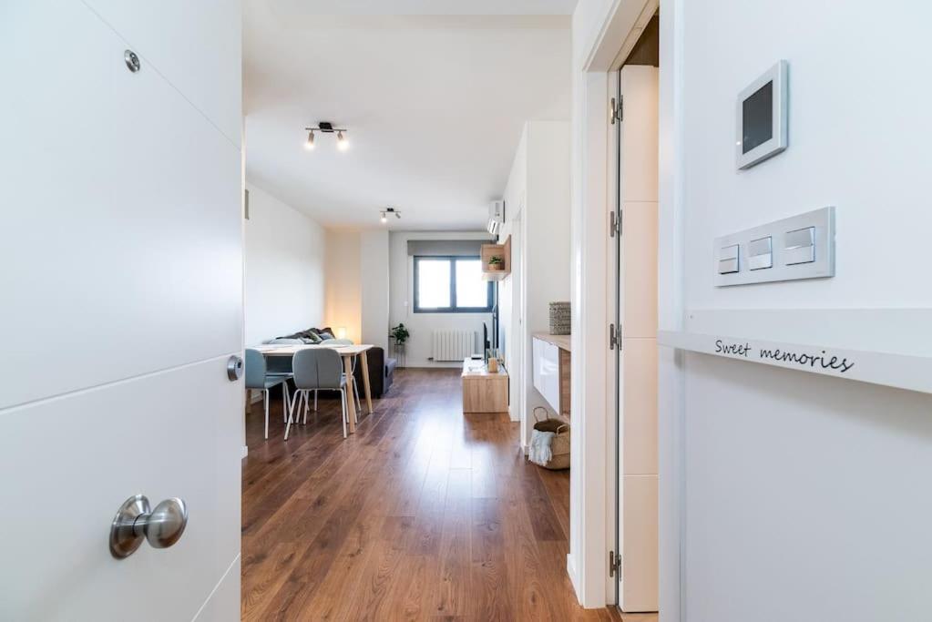 Moderno Apartamento Con Piscina Y Parking Гранада Екстериор снимка